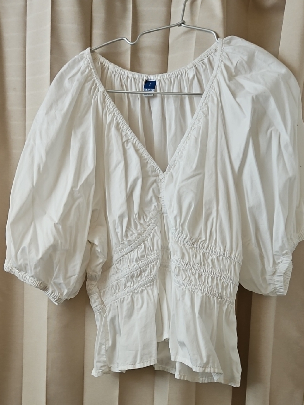 2 Old Navy tops - White and ginfha. Puff-Sleeve V-Neck